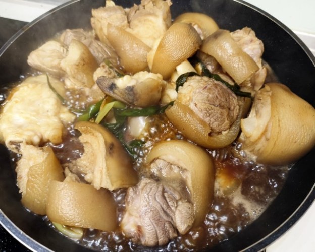 滷豬腳做法