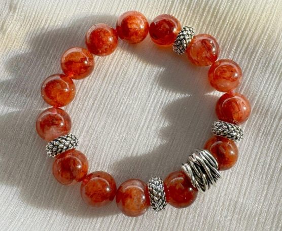 紅膠花是水晶嗎