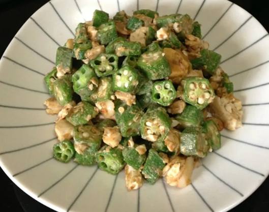 秋葵炒鹹蛋 做法